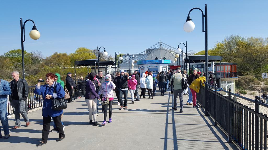 Osrodek Wczasowy Zloty Dab - Domki Hotell Miedzyzdroje Exteriör bild
