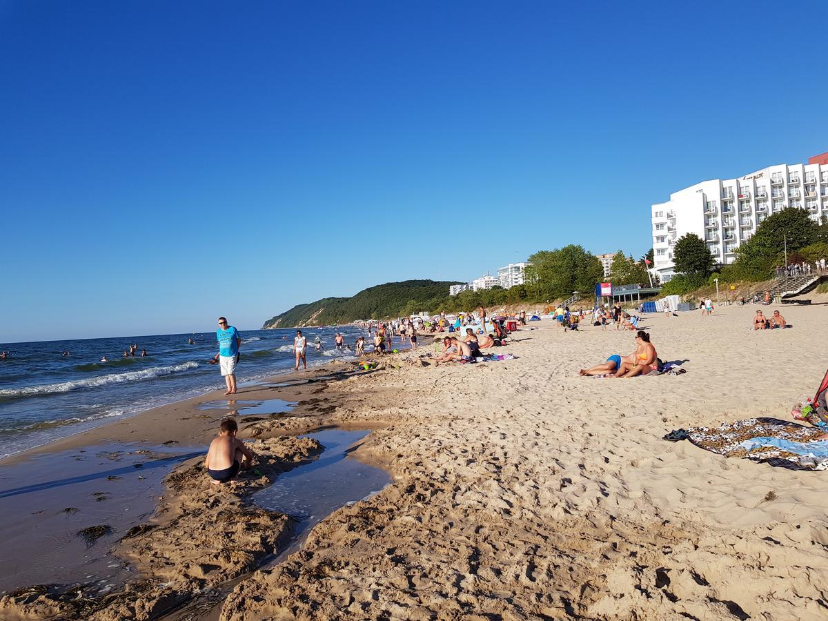 Osrodek Wczasowy Zloty Dab - Domki Hotell Miedzyzdroje Exteriör bild