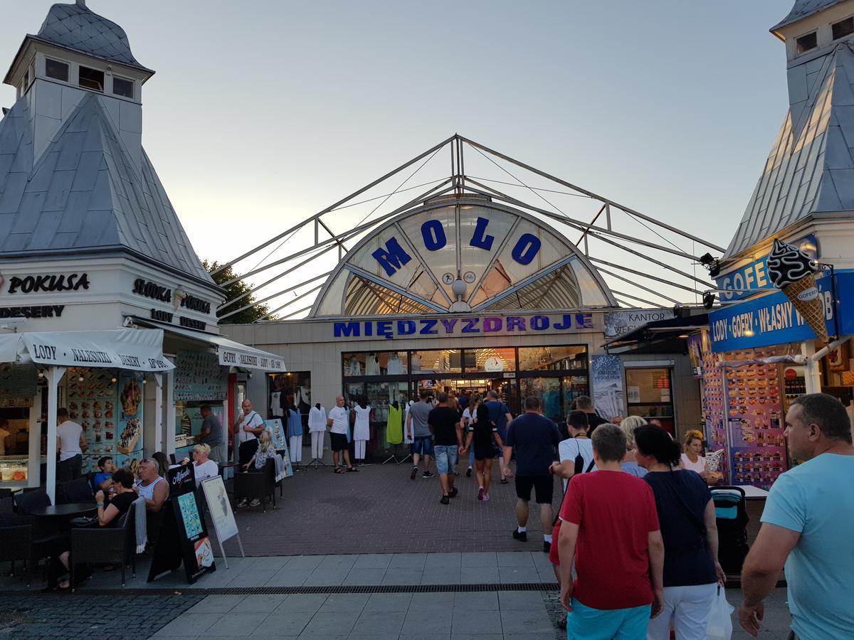 Osrodek Wczasowy Zloty Dab - Domki Hotell Miedzyzdroje Exteriör bild